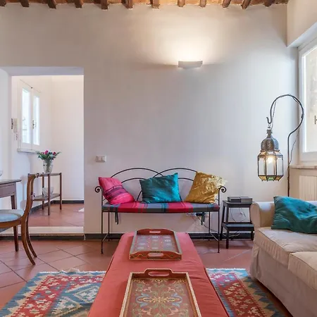 Three Bedrooms In World-famous Via Giulia - Fromhometorome 아파트 로마