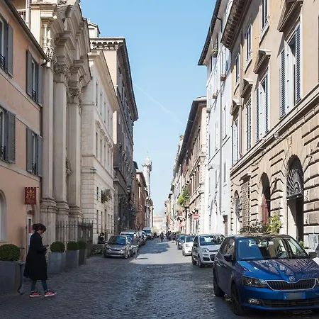 아파트 Three Bedrooms In World-famous Via Giulia - Fromhometorome