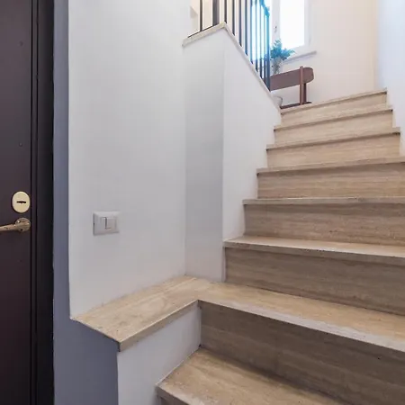Three Bedrooms In World-famous Via Giulia - Fromhometorome *
