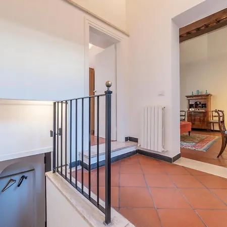 Three Bedrooms In World-famous Via Giulia - Fromhometorome *