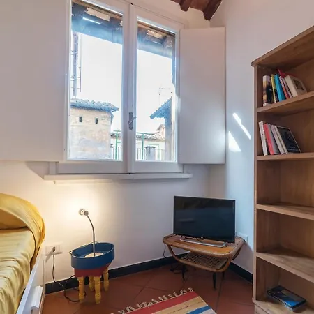Three Bedrooms In World-famous Via Giulia - Fromhometorome Apartment Rome