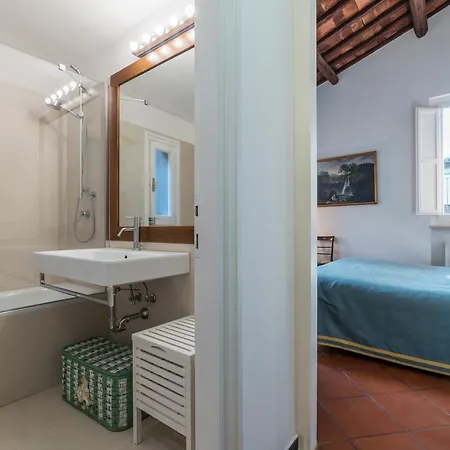 Apartment Three Bedrooms In World-famous Via Giulia - Fromhometorome *